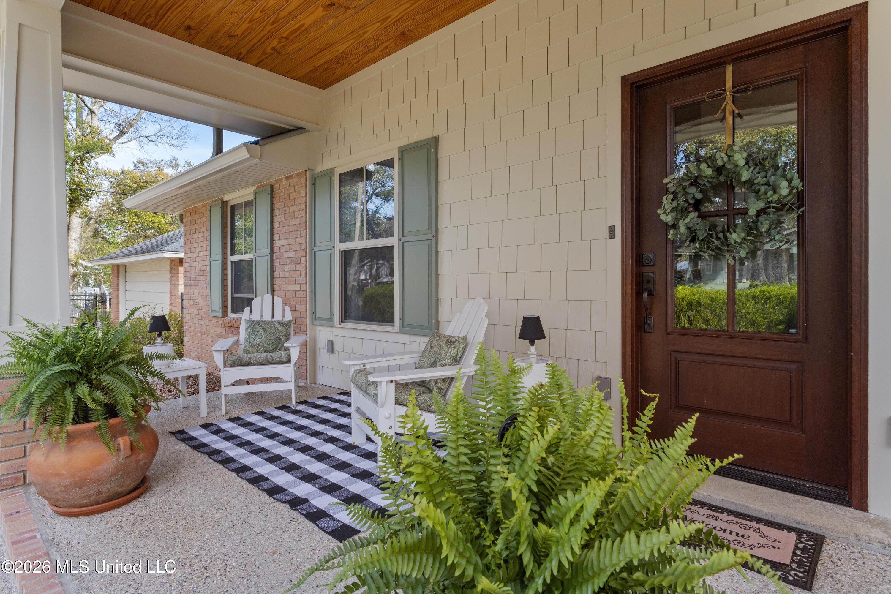 Image 4: Front Porch