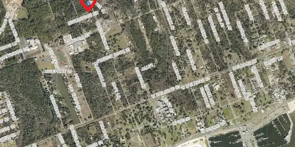 Henderson Avenue N