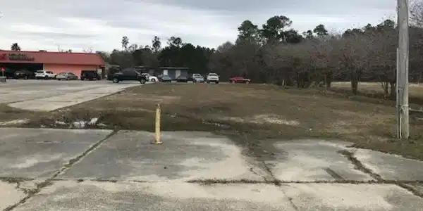 827 Hwy 90