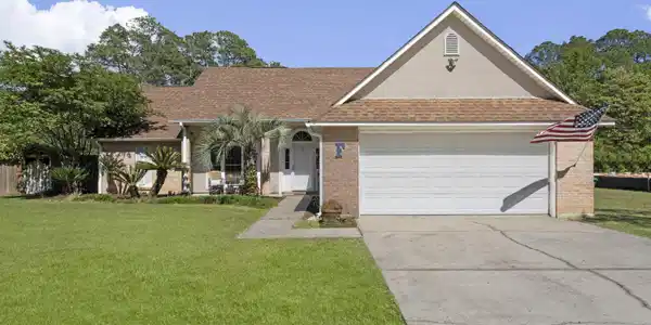 2004 Beachview Drive
