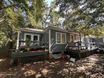317 Menge Avenue