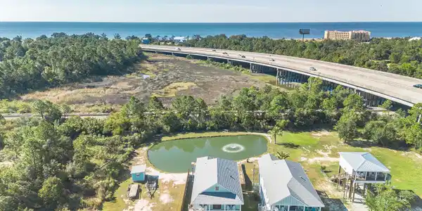 Image 4: aerial