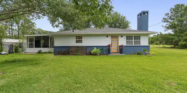 27 Chantilly Terrace