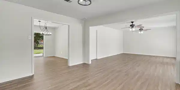 Image 2: Foyer/Living Room