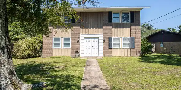 2542 Old Bay Road