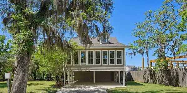 2161 Mole Drive