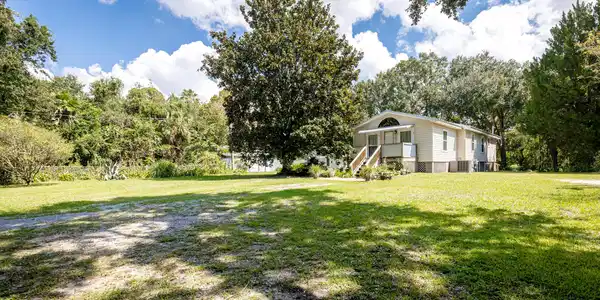 256 Holcomb Boulevard
