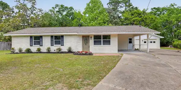 2167 Sherwood Place