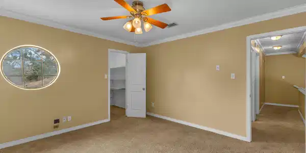 Image 2: 24-web-or-mls-2414 Burke St Gulfport 24