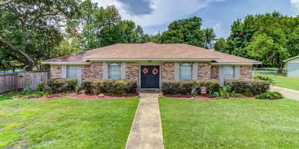 1301 Cornwall Drive