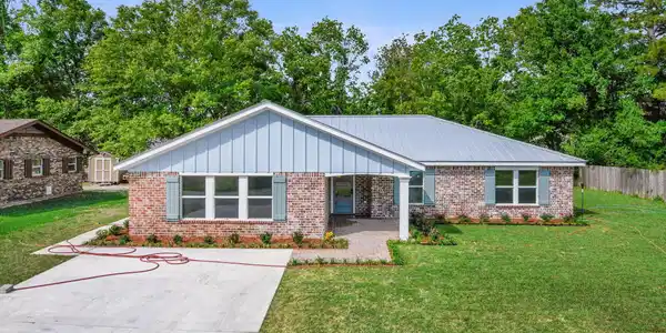 609 Sunset Drive