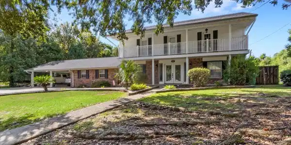 518 Sunset Drive