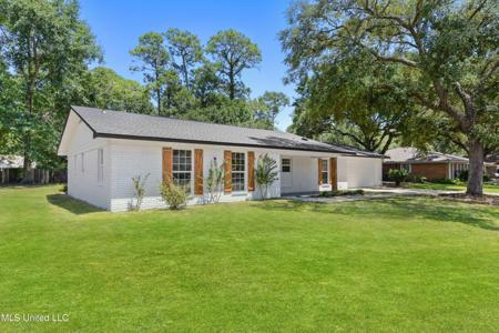 230 Tantallon Drive