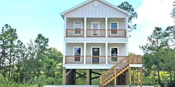 763 Baybreeze Drive