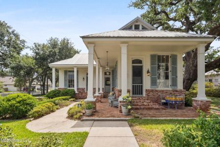 200 Carroll Avenue