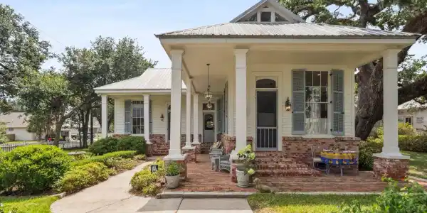 200 Carroll Avenue