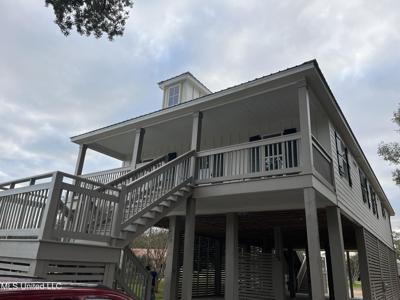 209 Henderson Avenue