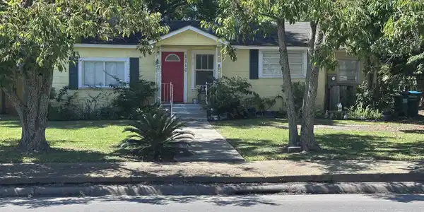 1110 Live Oak Avenue
