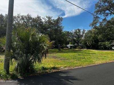 17-A Iberville Drive