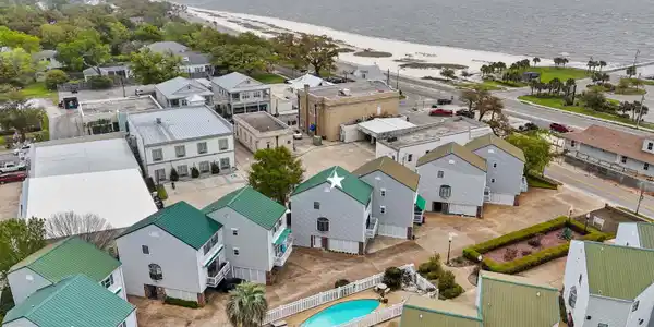 255 E Scenic Drive
