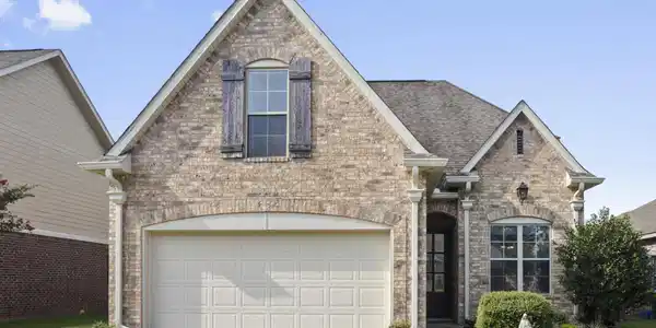 3931 Acadian Village Drive