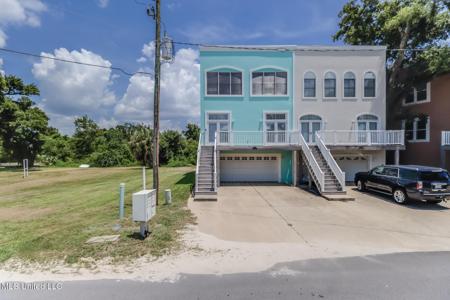 1 Texas Street