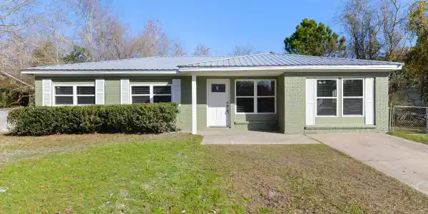 2883 Gardendale Avenue