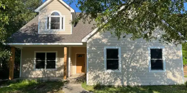504 Taylor Trail
