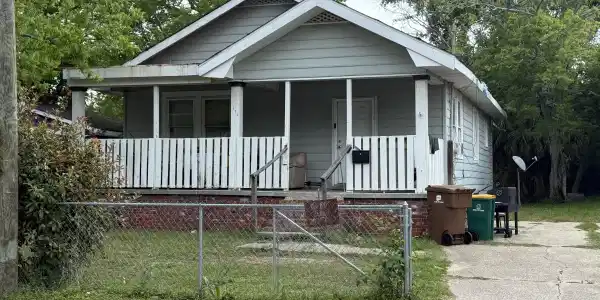 304 Nixon Street