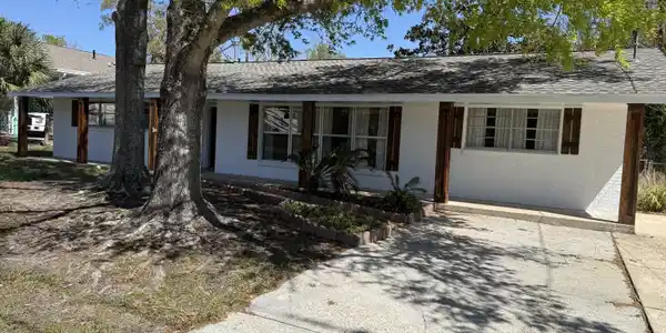 121 S Island View Avenue