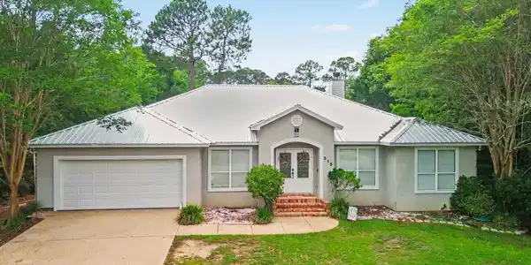 515 Royal Oak Drive