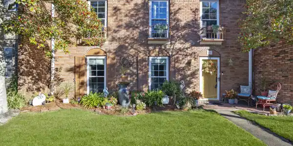 16 Independence Drive