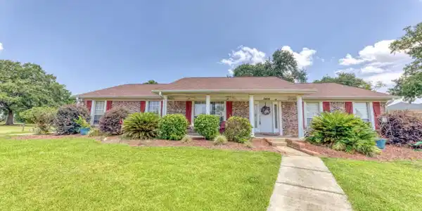 2404 Regency Drive