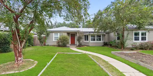 2604 Wanda Place