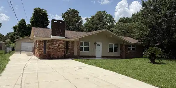 Image 2: Exterior Front