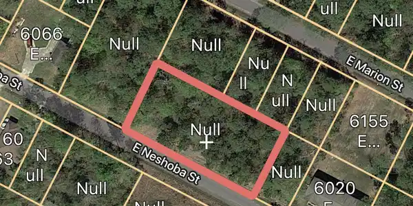 Neshoba Street E