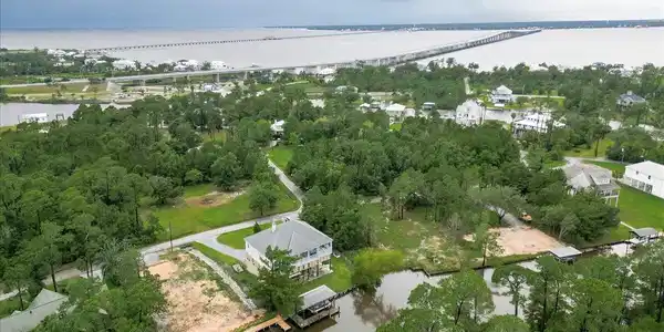 218 Poindexter Drive