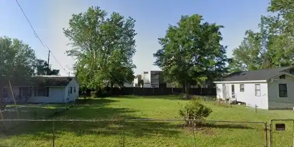 2033 Southern Avenue