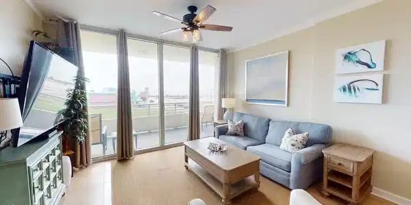 Image 2: 2060-Beach-Blvd-08252025_114426