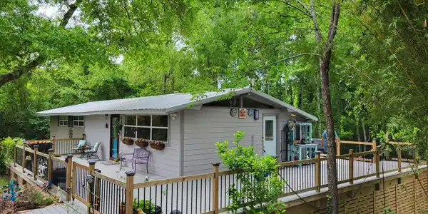 1325 Iberville Drive