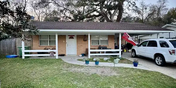 218 Hunter Drive