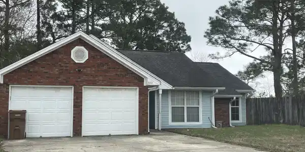 850 Ravenwood Court