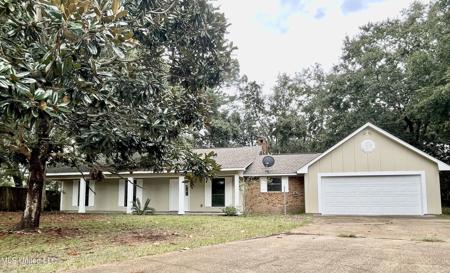 425 Inverness Court