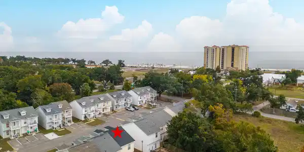 Image 2: 1131 A Century Oaks-27001