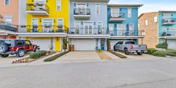 5 Oak Alley Lane