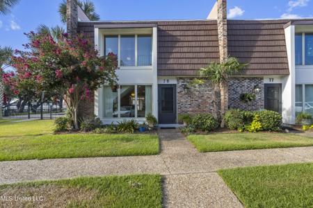 527 Front Beach Drive
