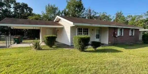 302 Larosa Road