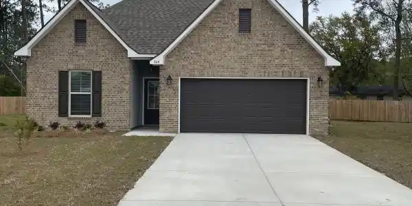 864 Leeward Drive