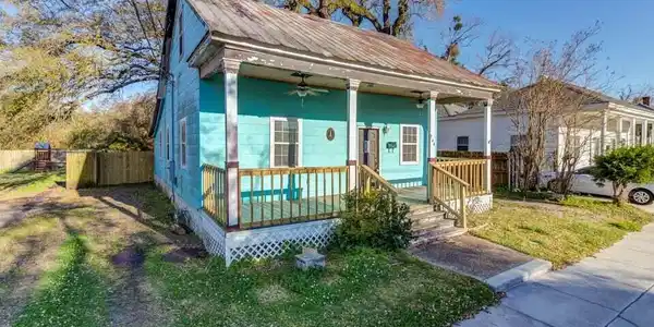 244 Reynoir Street