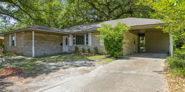 323 Shirley Court